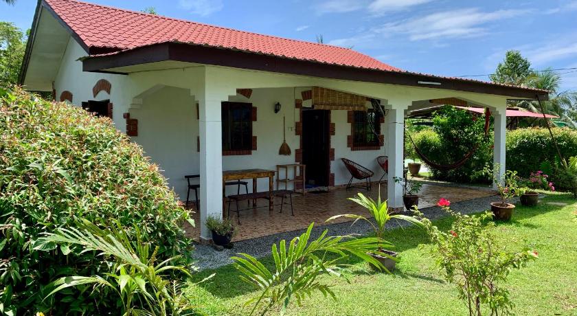 Lovely Garden Villas — Hotel in Langkawi