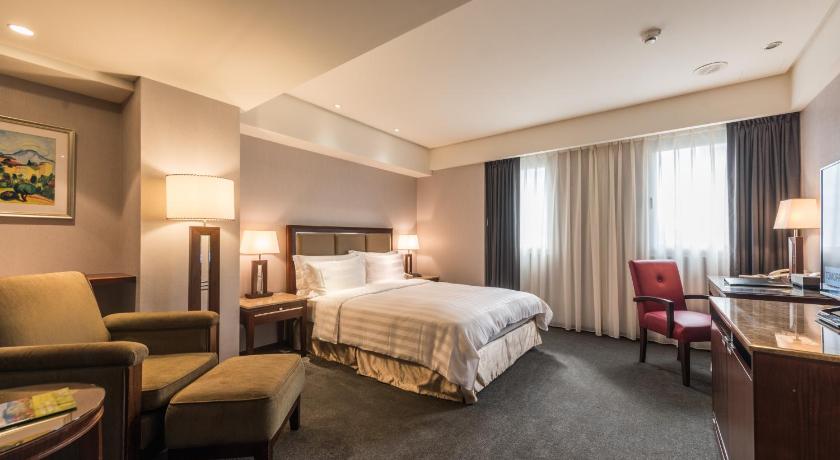 Image of Standard Double 3