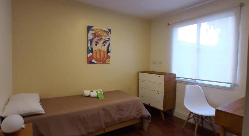 Image of Single Room with Shared Bathroom 1