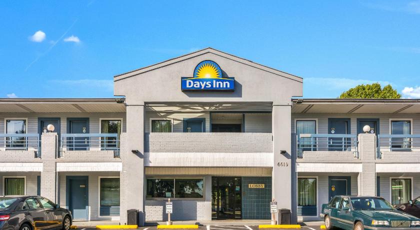 Days Inn by Wyndham Raleigh Glenwood-Crabtree