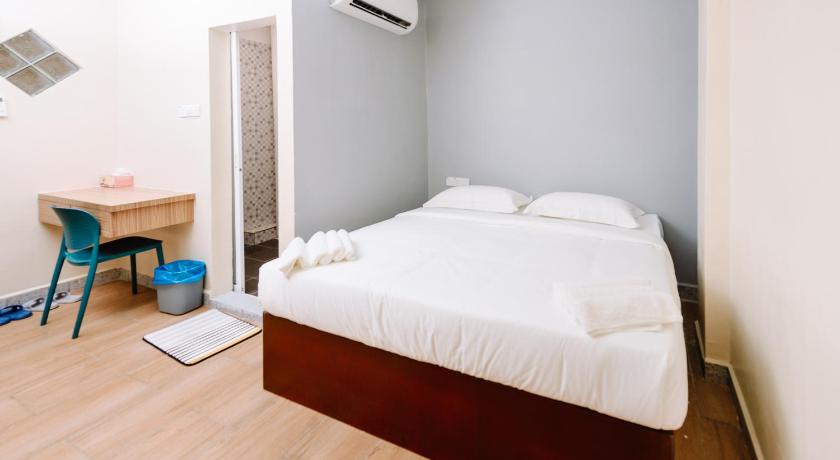 Image of King Room without Window 0