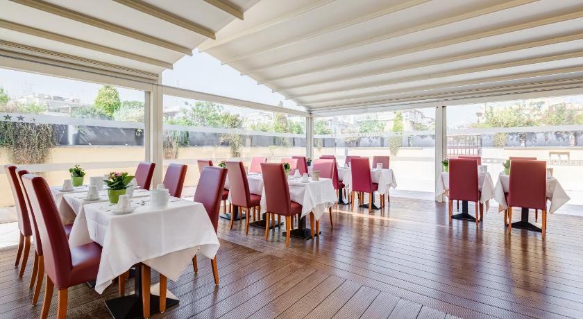 ローマ Romoli Hotel 3つ星 ホテル プール