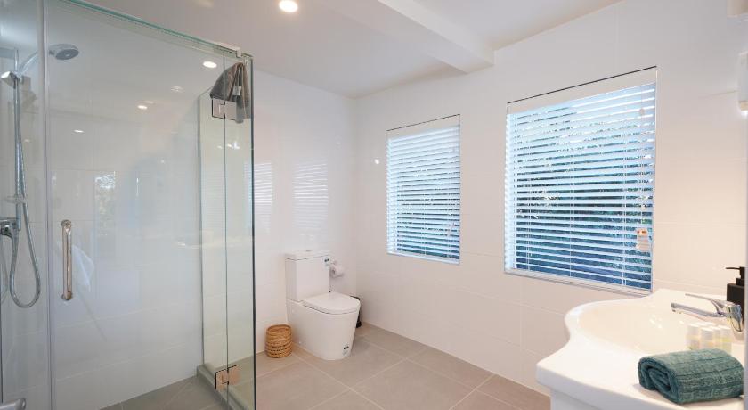 Waiheke Island Vineyard Holiday Houses photo