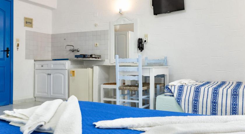 Stratos Apartments & Studios