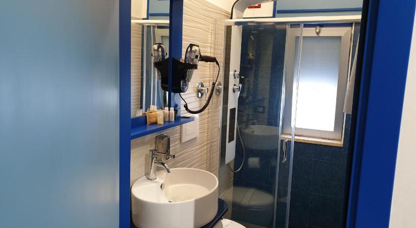 Hotel Caraibisiaco sul mare - image 9