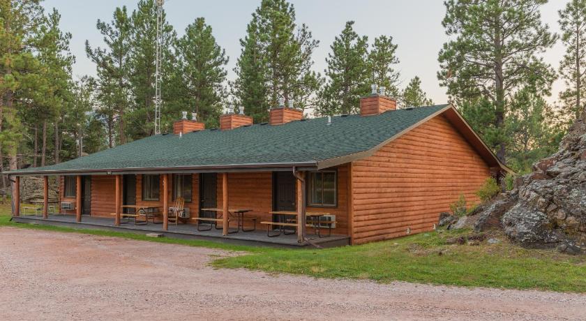Lodge at Palmer Gulch photo