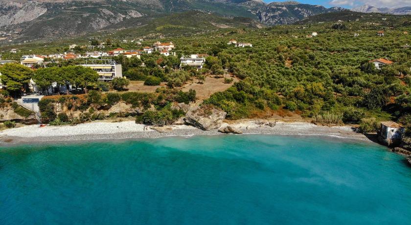 Naftilos Blue View retreat photo