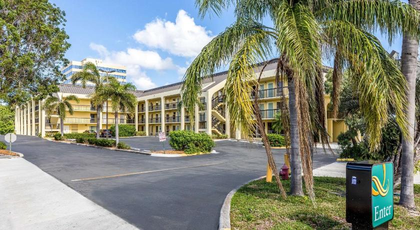 Quality Inn Palm Beach International Airport