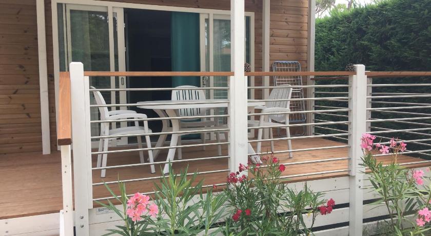 Image of One-Bedroom Chalet 12