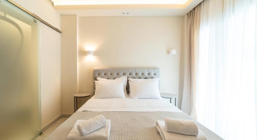 Luxury Plateia Rooms photo