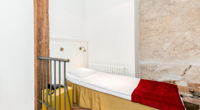 Image of Standard Single Room 11