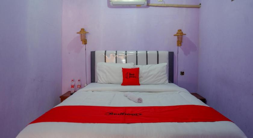 RedDoorz near Goa Jatijajar 2