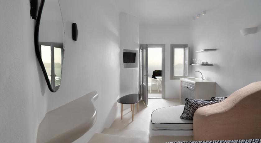 Image of Superior Studio with Caldera View 7