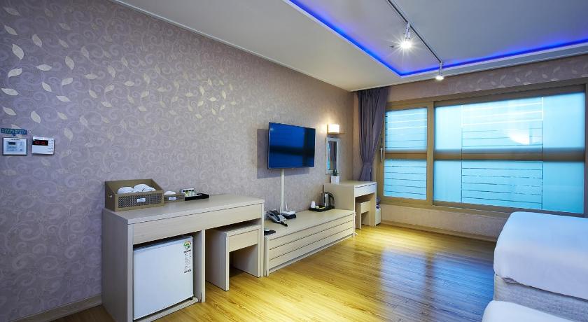 巨済 Dome Hotel Geoje 3つ星 ホテル レストラン