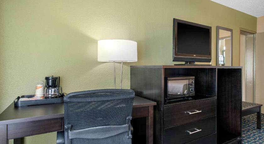 Quality Inn & Suites Brooksville I-75/Dade City