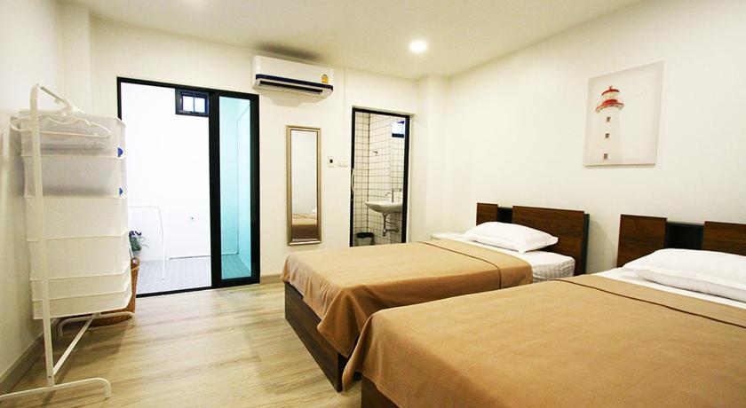 398 HOSTEL photo