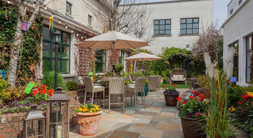 Best Price on Glenroyal Hotel in Maynooth + Reviews!