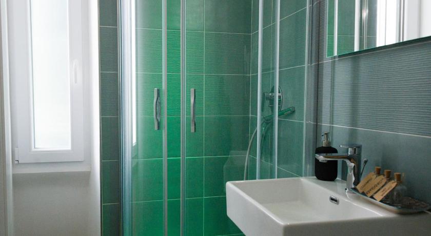 Rome The Right Place - Guest House 4-Star Hotel lobby