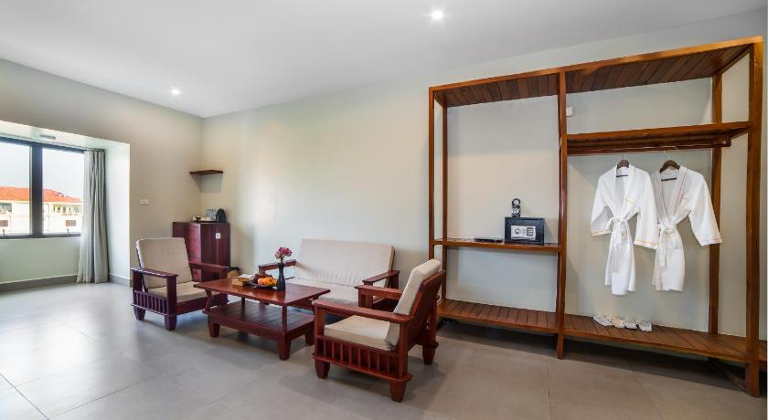 Image of Family Suite (2 bedrooms) 8
