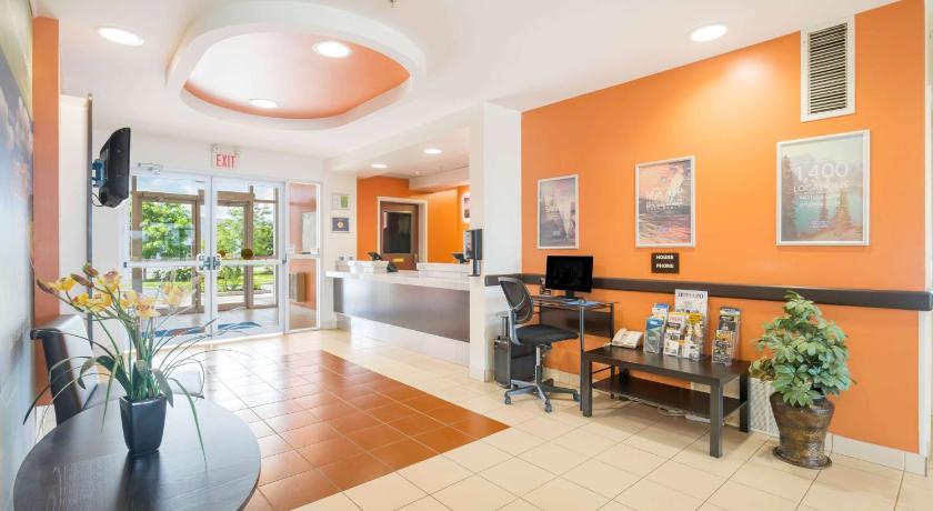 Motel 6-Kingston, ON photo