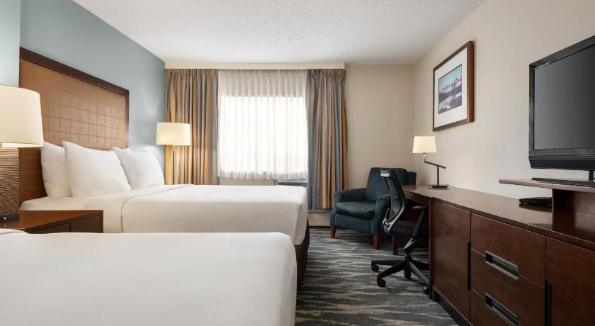 Travelodge by Wyndham Calgary South