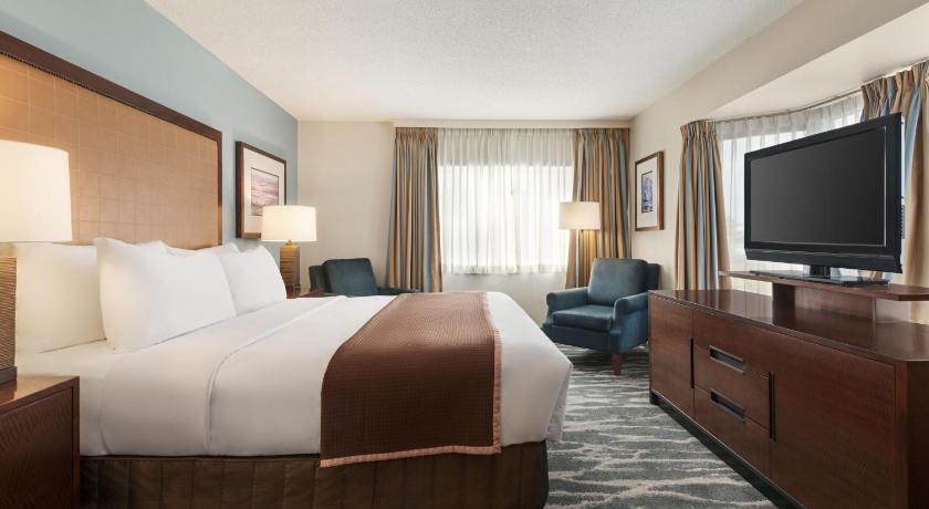 Travelodge by Wyndham Calgary South