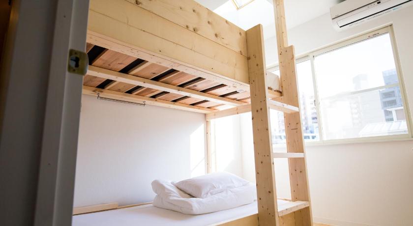 IZA Enoshima Guest House & Bar photo