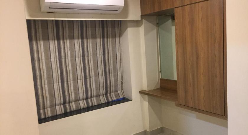 OYO 13857 Hotel Imperial photo