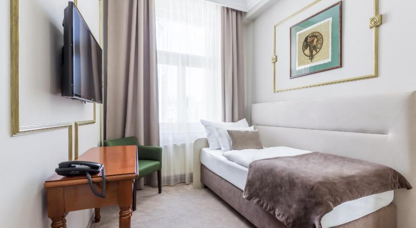 Hotel Caruso photo