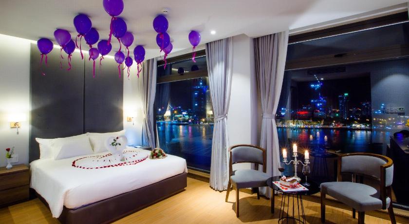 Ảnh của Suite Nhìn Ra Sông (Suite with River View) 1