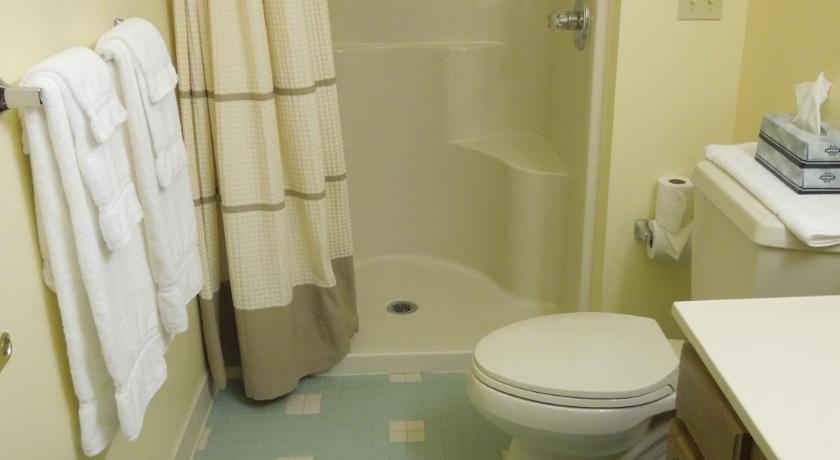 Bridges Guest Quarters photo