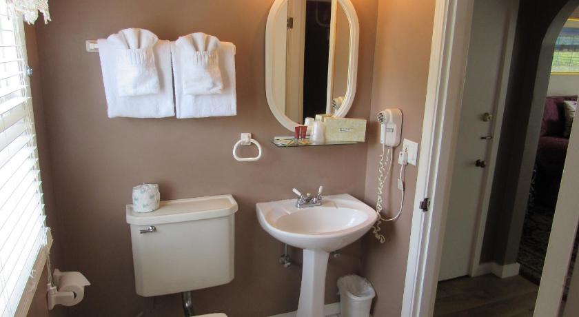 Captain Cook Inn photo