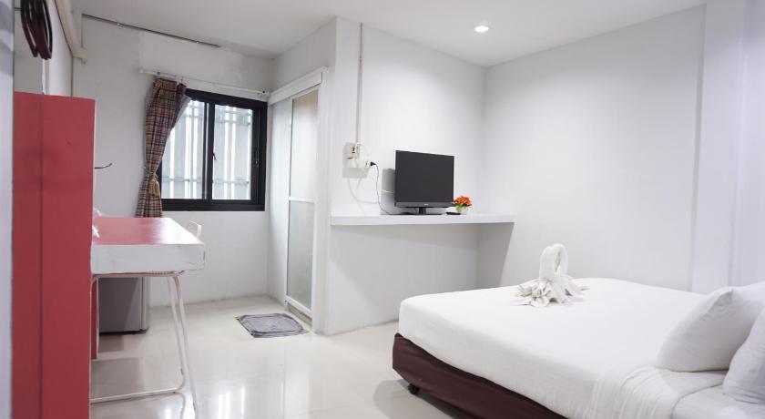 Image of Standard Double Bed 6
