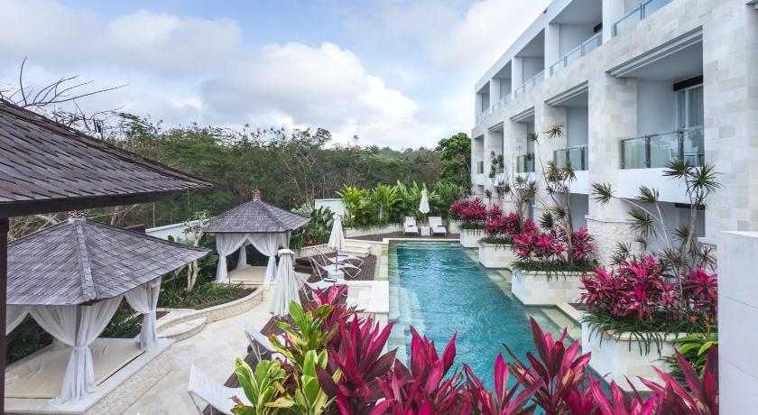 Adhiloka Uluwatu – Uluwatu, CO