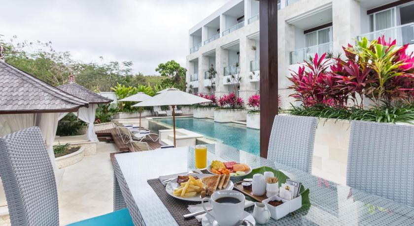 Adhiloka Uluwatu – Uluwatu, CO