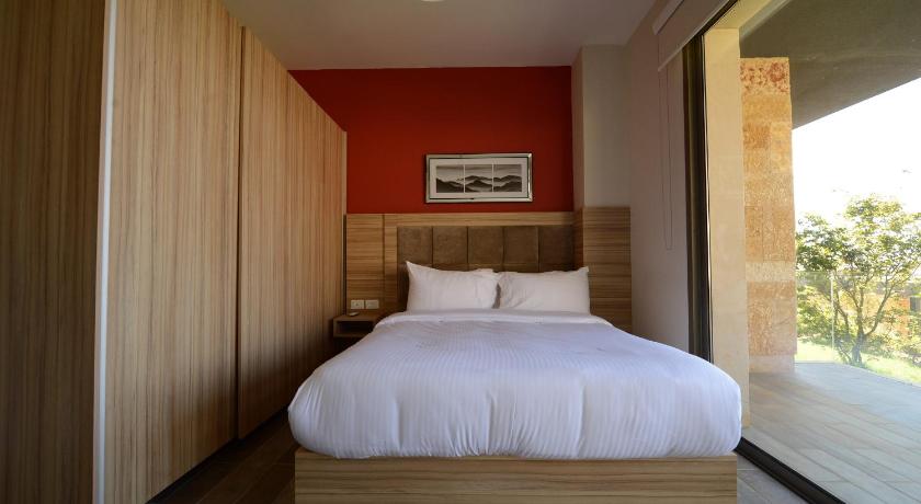 Image of Superior Chalet 3