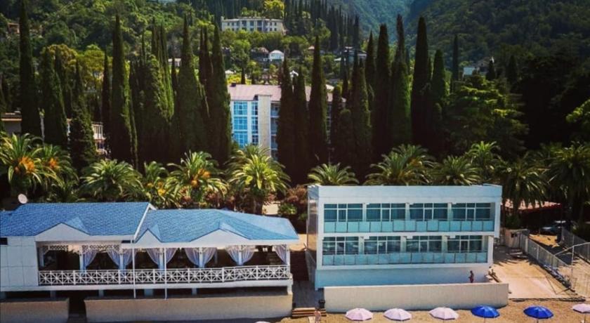 Hotel Cheluskintsev photo