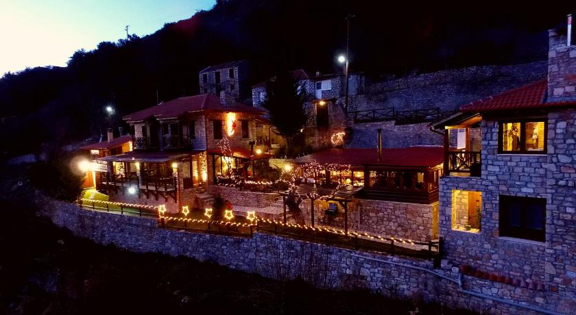 Μαγεμενο Βουνο — Hotel in Klavsion