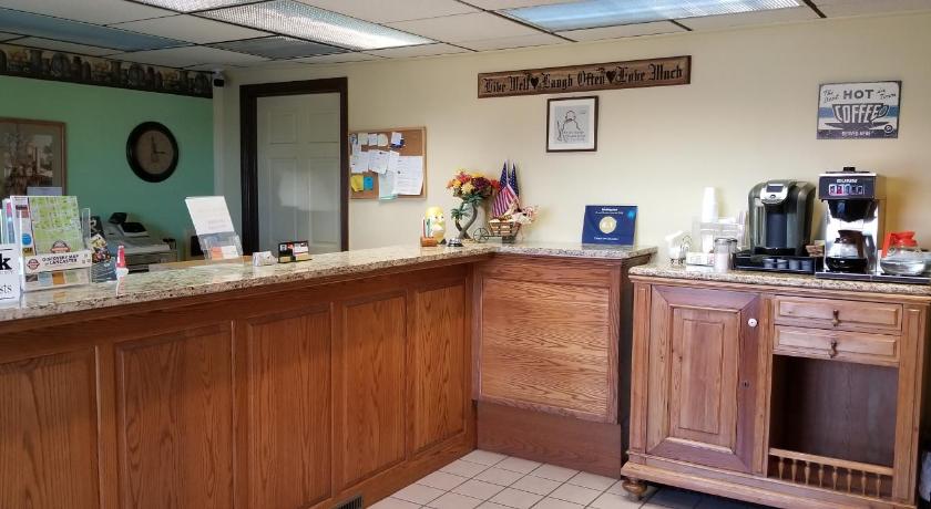 Classic Inn Lancaster photo