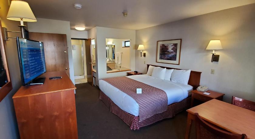 Baymont by Wyndham Seattle/Kirkland WA photo