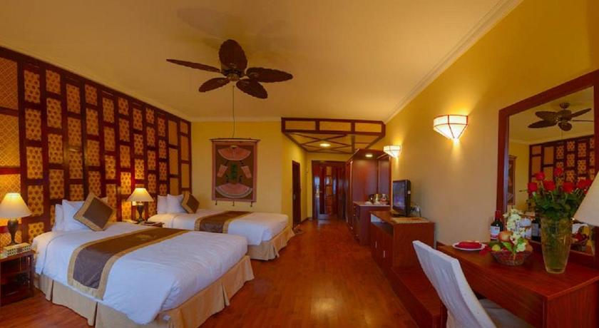 Image of Superior Twin 3