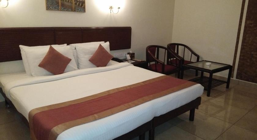 Yuvarani Residency Hotel