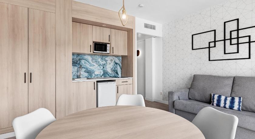 Palmanova Suites by TRH
