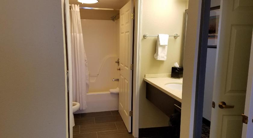 Staybridge Suites Indianapolis-Fishers Hotel