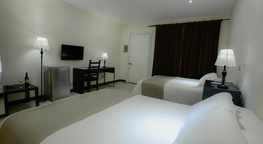 Image of Deluxe Twin Room 0