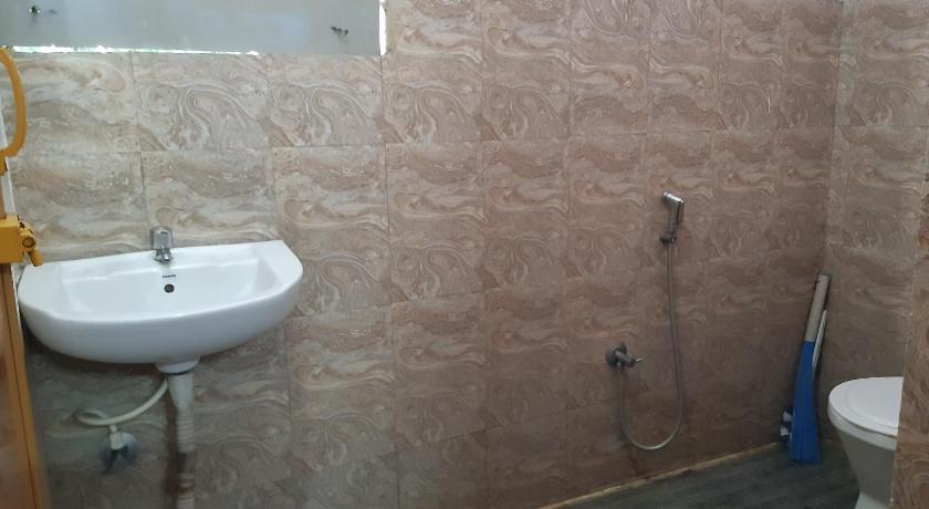 Sapphire Inn photo