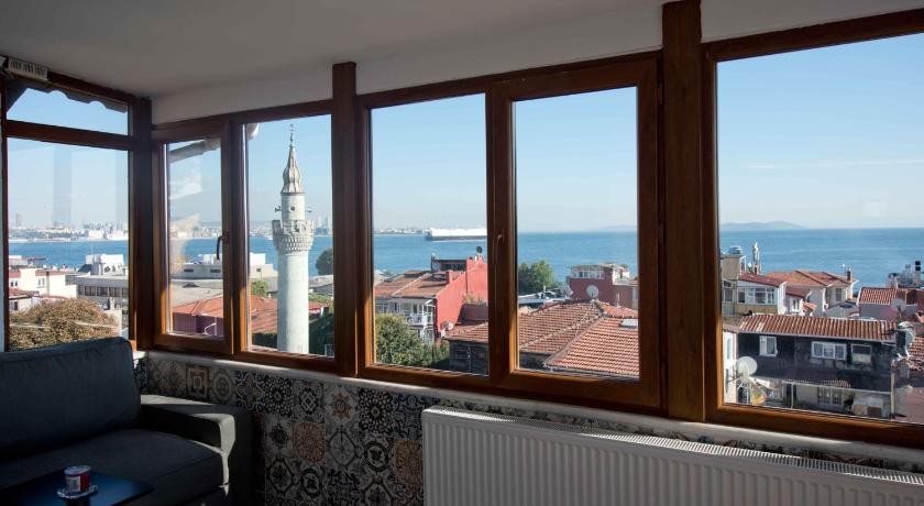 Blue Tuana Hotel - image 6