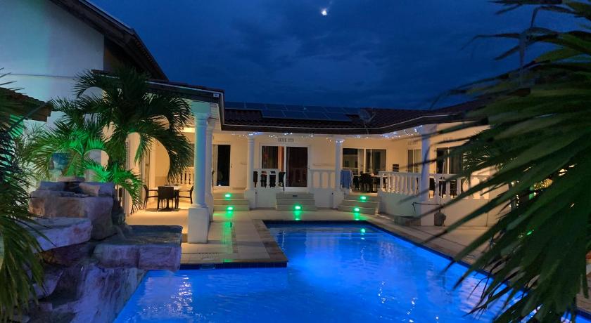 Boutique Hotel Swiss Paradise Aruba Villas and Suites