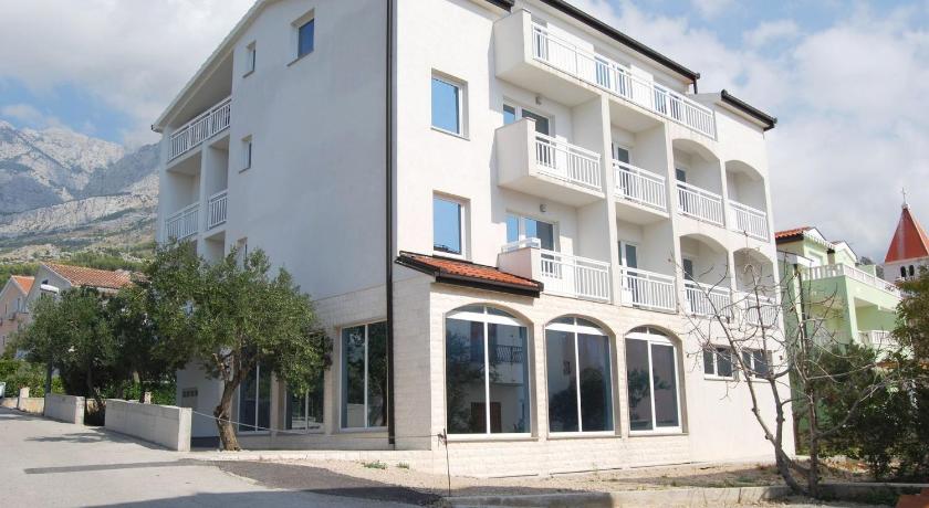 Apart-pansion Promajna — Hotel in Promajna