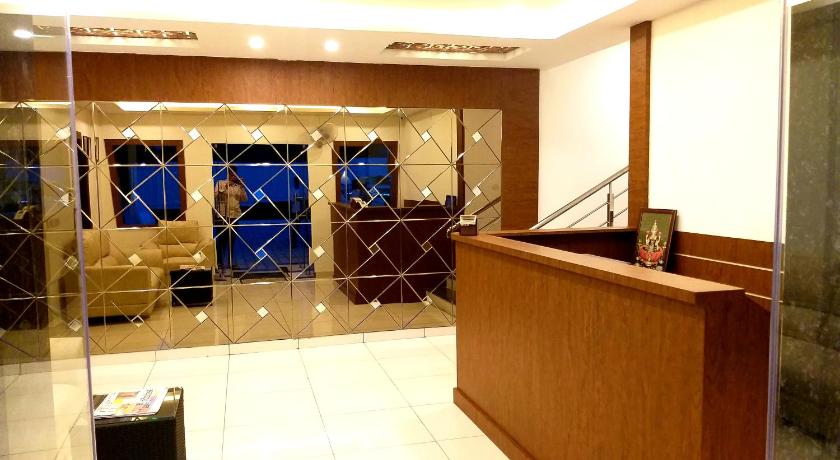 Hotel Airport City photo